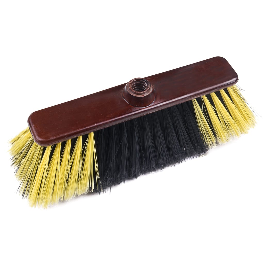 Black and beige Helen brush